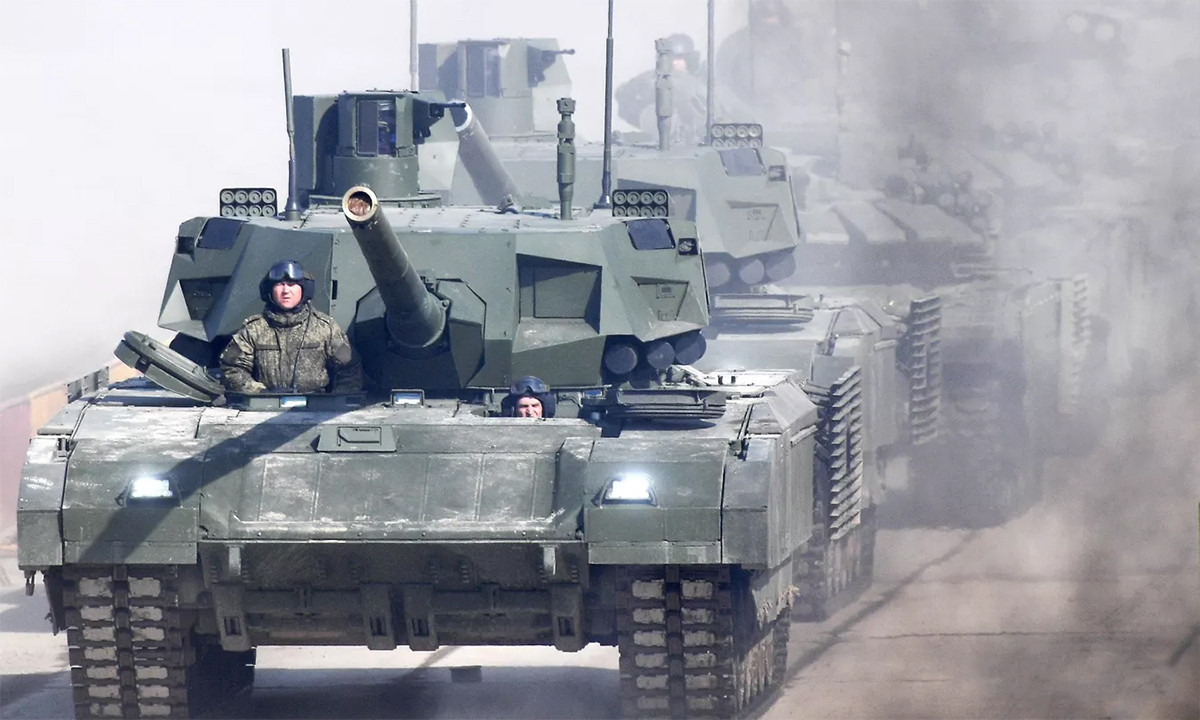 Việc T-14 bắn được vào các vị trí của lực lượng Ukraine cho thấy các xe tăng đã được triển khai gần tiền tuyến và sẵn sàng bước vào chiến đấu ngay lập tức để đối đầu với M1 Abrams và Leopard 2.