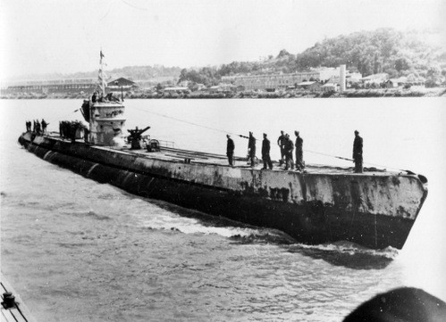 Nhiệm vụ tối mật và nguy hiểm đã được giao cho tàu ngầm đại dương cỡ lớn loại IXD2 mang ký hiệu U-864 đảm nhận. Những chiếc tàu ngầm loại này là đỉnh cao công nghệ tàu ngầm đại dương của Đức.