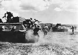 Việc giải phóng và giữ vững thành phố Lvov(1944) có phần lớn công lao của các chiến sĩ, các cấp chỉ huy TĐQ xe tăng Cận vệ 3. Các đơn vị của TĐQ đã tiến công vỗ mặt cả về chiều sâu thành phố từ phía tây, các hoạt động của các đơn vị xe tăng cho quân Đức mất liên lạc trong vùng Lvov và tạo ra mối đe dọa bao vây toàn bộ cụm quân địch trong thành phố.