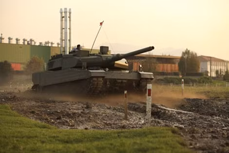 Một tính năng quan trọng khác của Altay mới là nó có cấu trúc khung xe linh hoạt có thể thích ứng với các công nghệ đang phát triển. Nhờ đặc điểm này, chiếc xe có thể hiện đại hóa một cách dễ dàng theo các yêu cầu khác nhau mà Lực lượng Vũ trang Thổ Nhĩ Kỳ có thể cần trong tương lai.