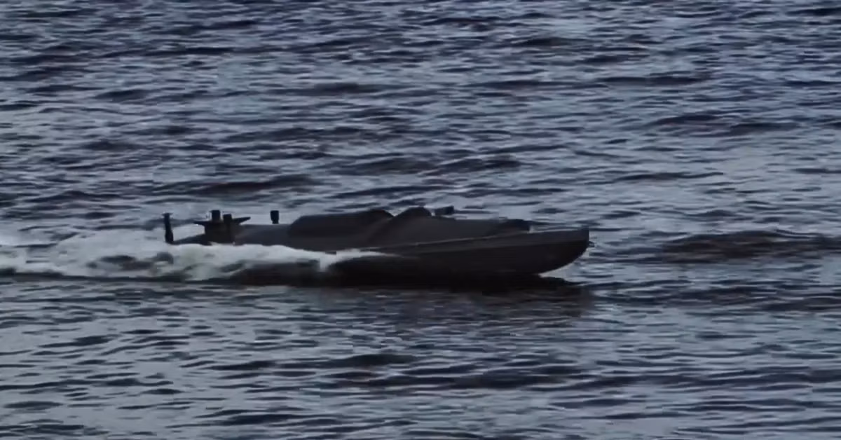 Một phân tích khác cũng chỉ ra rằng, Nga có tàu mặt nước không người lái, đồng nghĩa với việc quân đội Nga đã có phương thức tấn công mới tại chiến trường Ukraine.