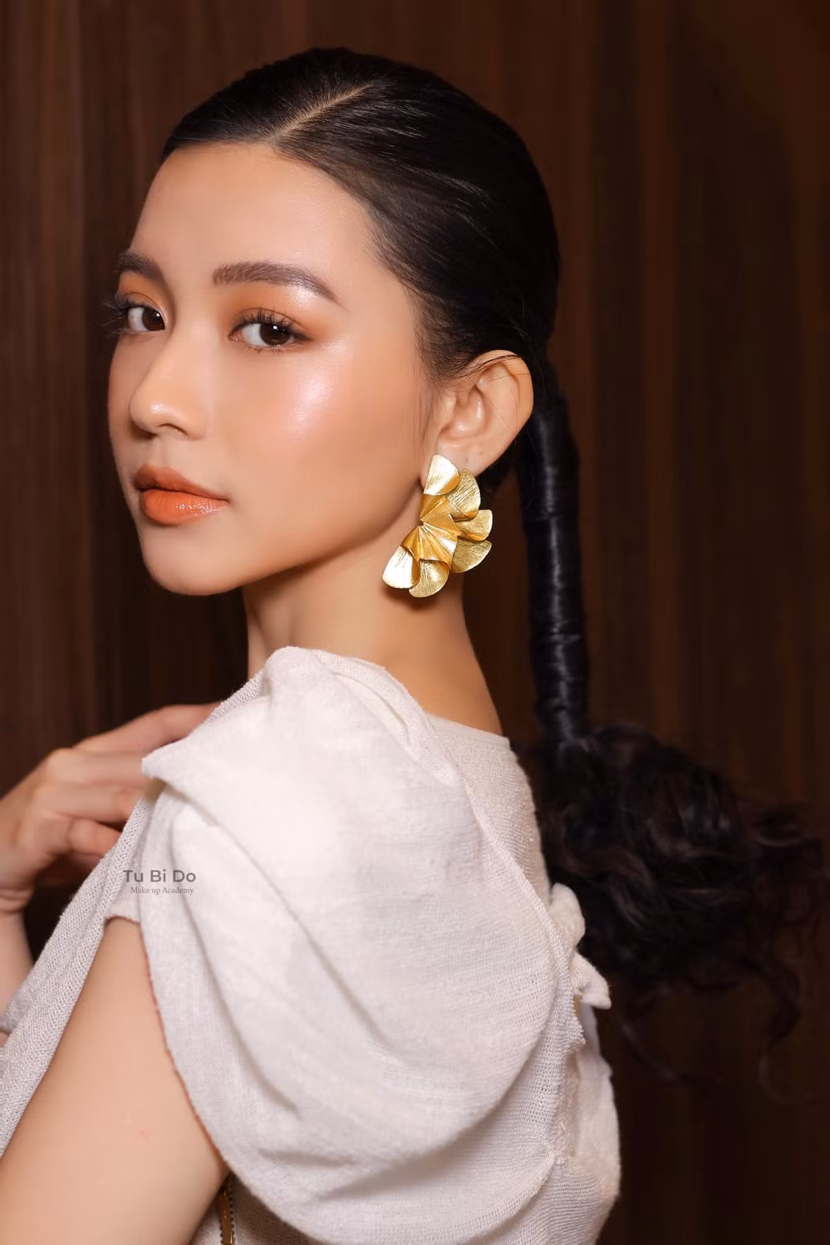 Với visual bắt mắt, cô hiện có gần 500 nghìn người theo dõi trên trang Instagram cá nhân. Ảnh: FBNV