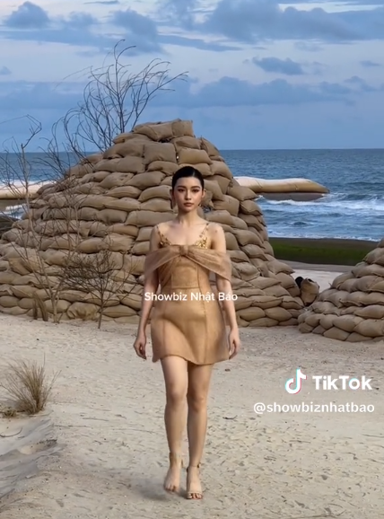 Tuy nhiên điều khiến dân tình khen ngợi chính là thần thái chuẩn người mẫu của Bâu. Ảnh: Cắt từ clip Showbiznhatbao