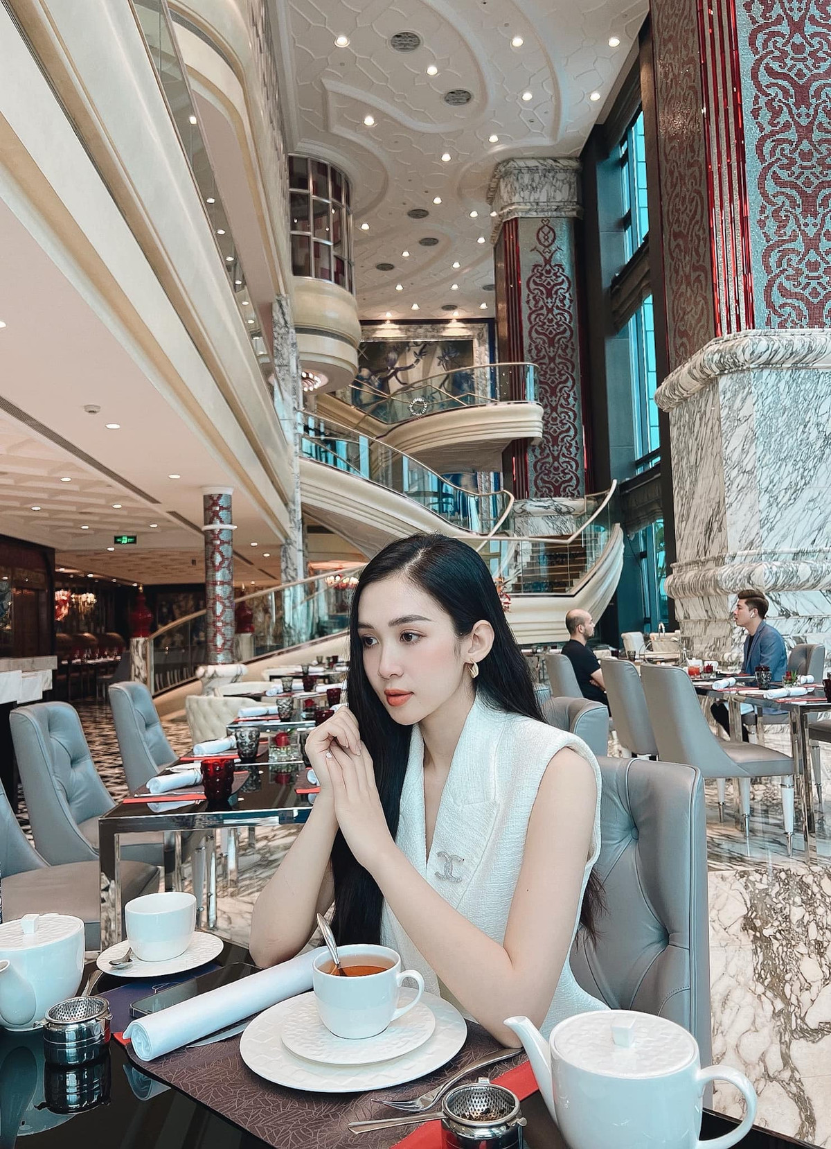 Trên trang cá nhân không thiếu những khoảnh khắc khoe vóc dáng đẹp mê mẩn của Ngô Mỹ Chi.