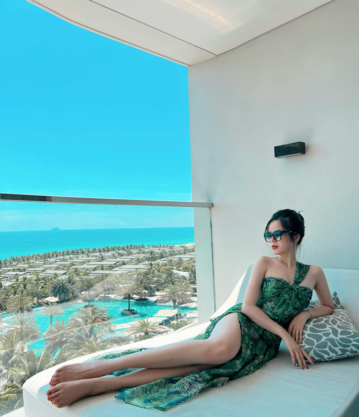 Nhờ chăm chỉ luyện tập và ăn uống khoa học nên Hà Đan giữ được sắc vóc tươi trẻ. Ảnh: FBNV