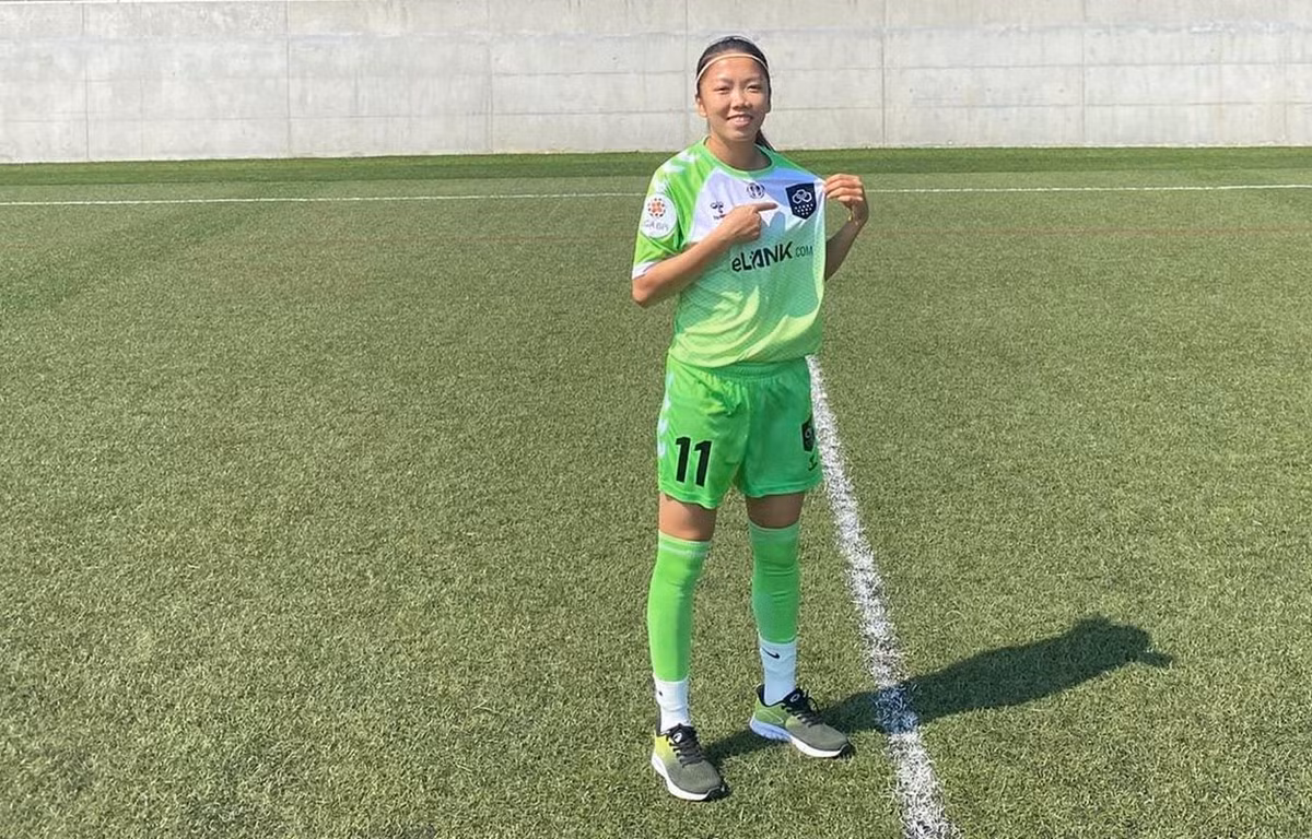 Trong dàn cầu thủ nữ tham dự SEA Games 32 lần này phải kể đến tiền đạo Huỳnh Như, 32 tuổi, quê Trà Vinh.