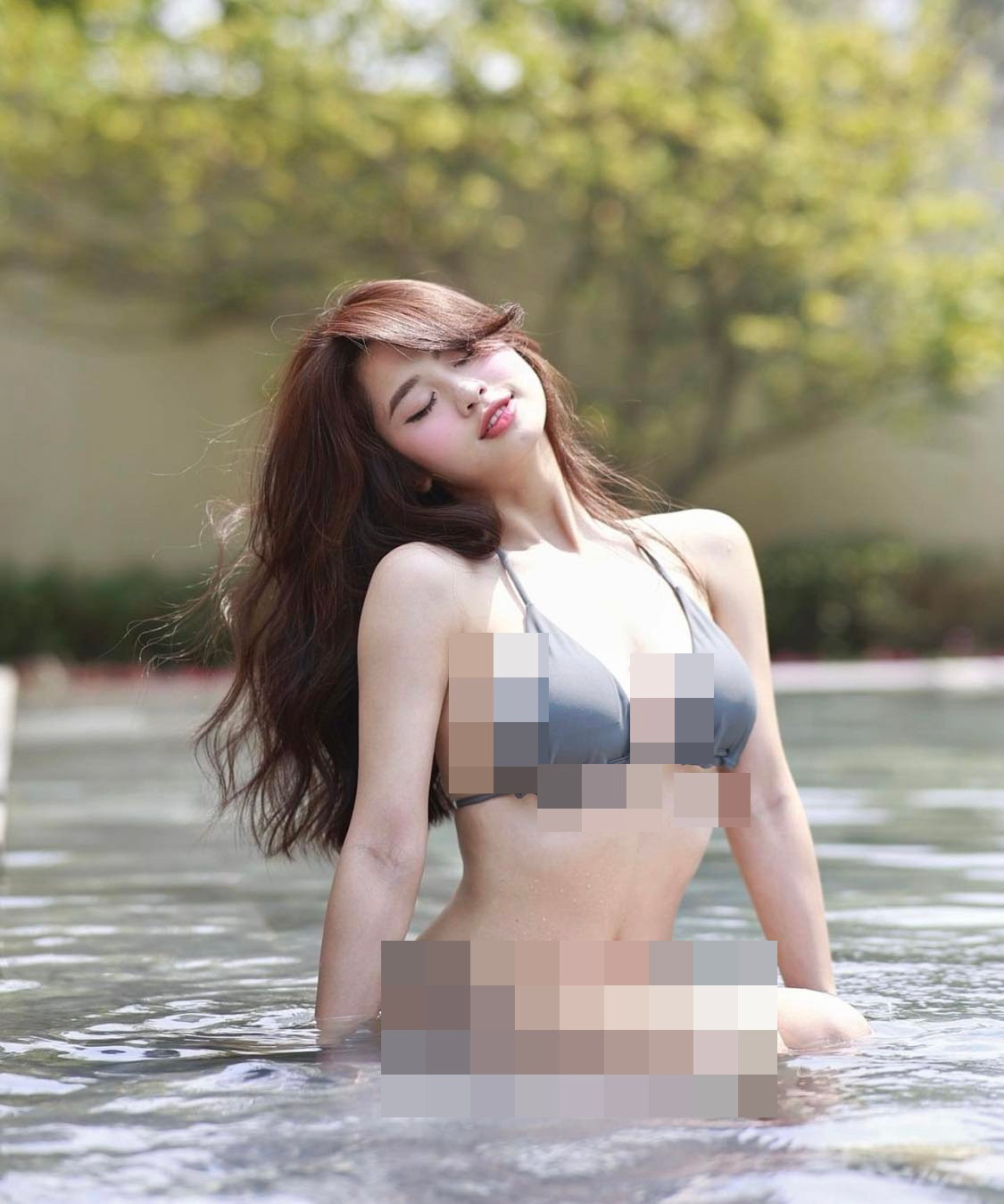 Đặc biệt vòng 1 của Hàn Hằng cũng giúp bộ hình thêm sức hút.