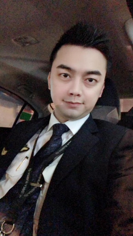 Dù không còn hoạt động nghệ thuật nhưng chuyện đời tư của Hà Duy cũng từng gây xôn xao thời gian dài.