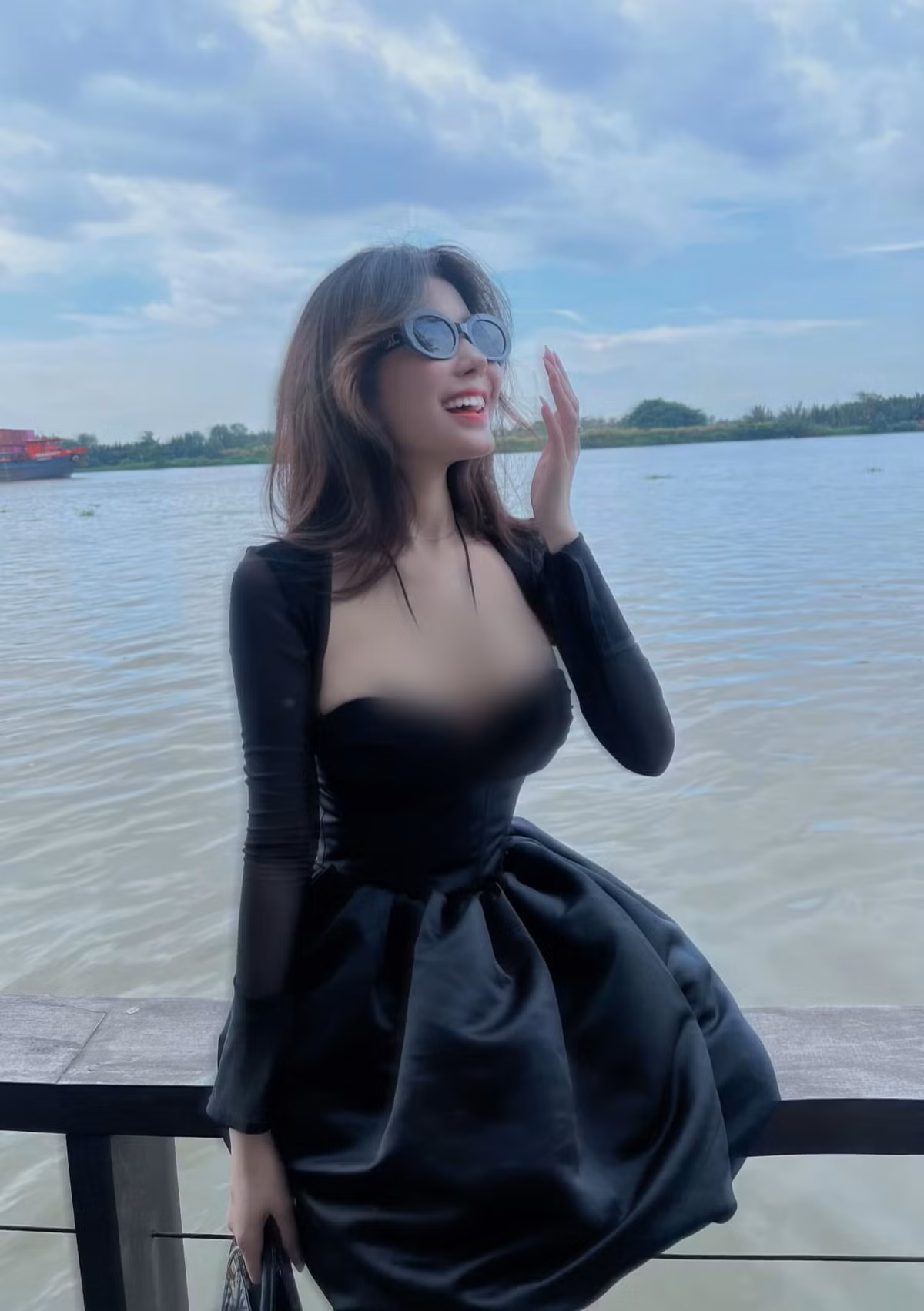 Cô đã lên tiếng bảo vệ quan điểm cá nhân rằng cô muốn mặc những gì mình thích, để sau này không phải hối tiếc khi già đi.