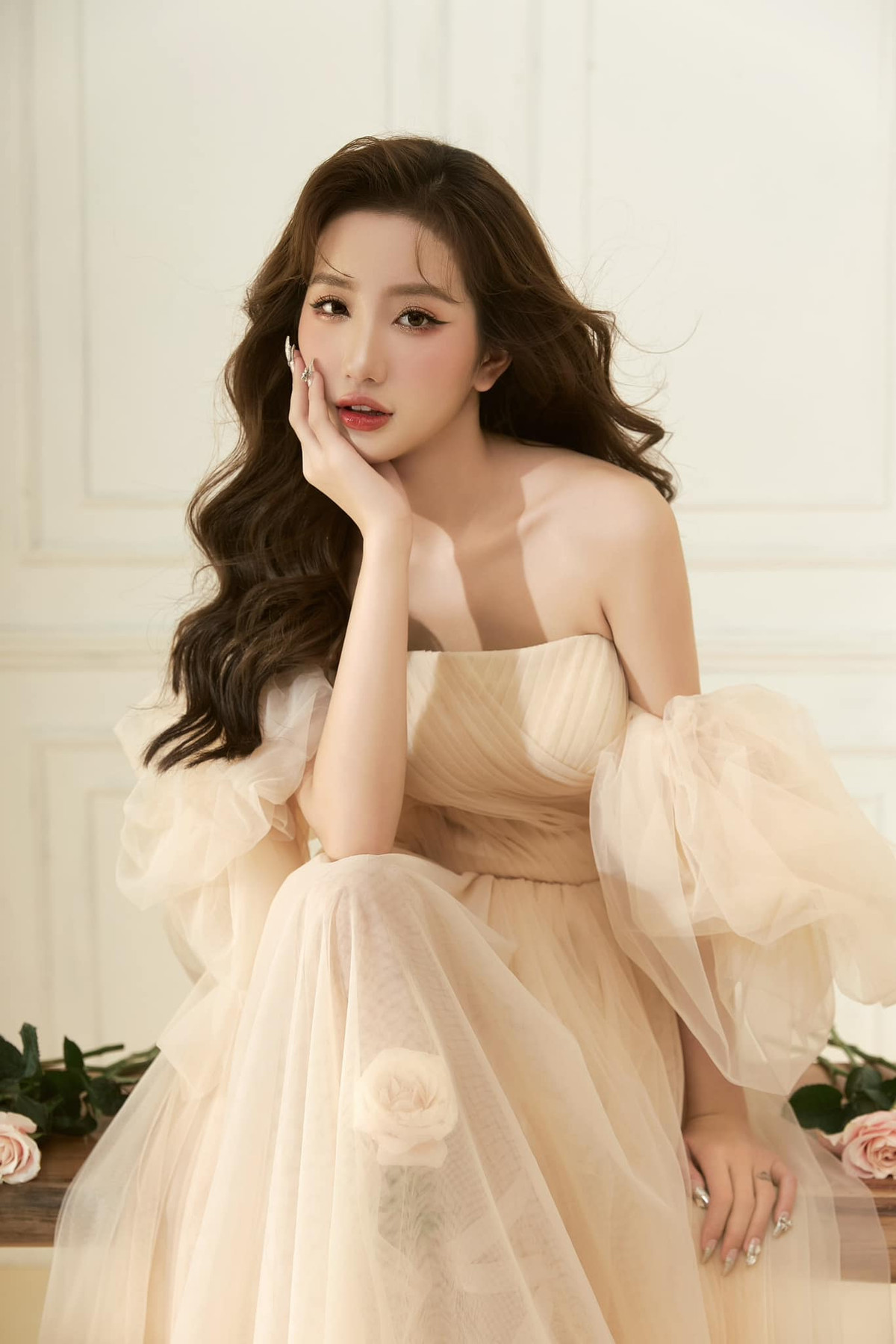 Có thể nhận thấy rằng, nhan sắc ở tuổi 19 của cô nàng đẹp rạng ngời khiến nhiều người ngưỡng mộ.