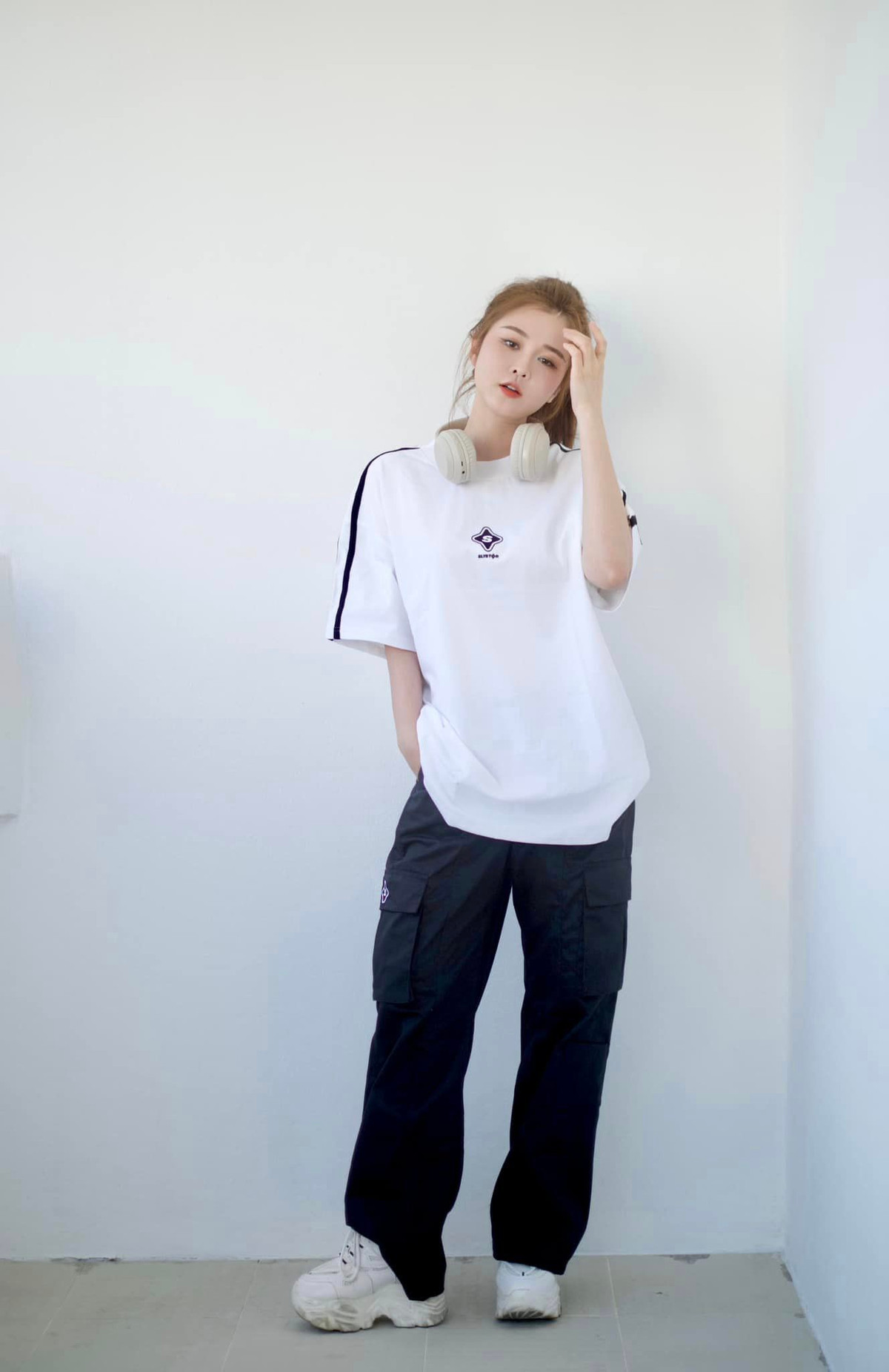 Nhiều người hâm mộ choáng váng cho răng muốn xin vía để được trẻ đẹp mãi như cô nàng đa tài Ribi Sachi.