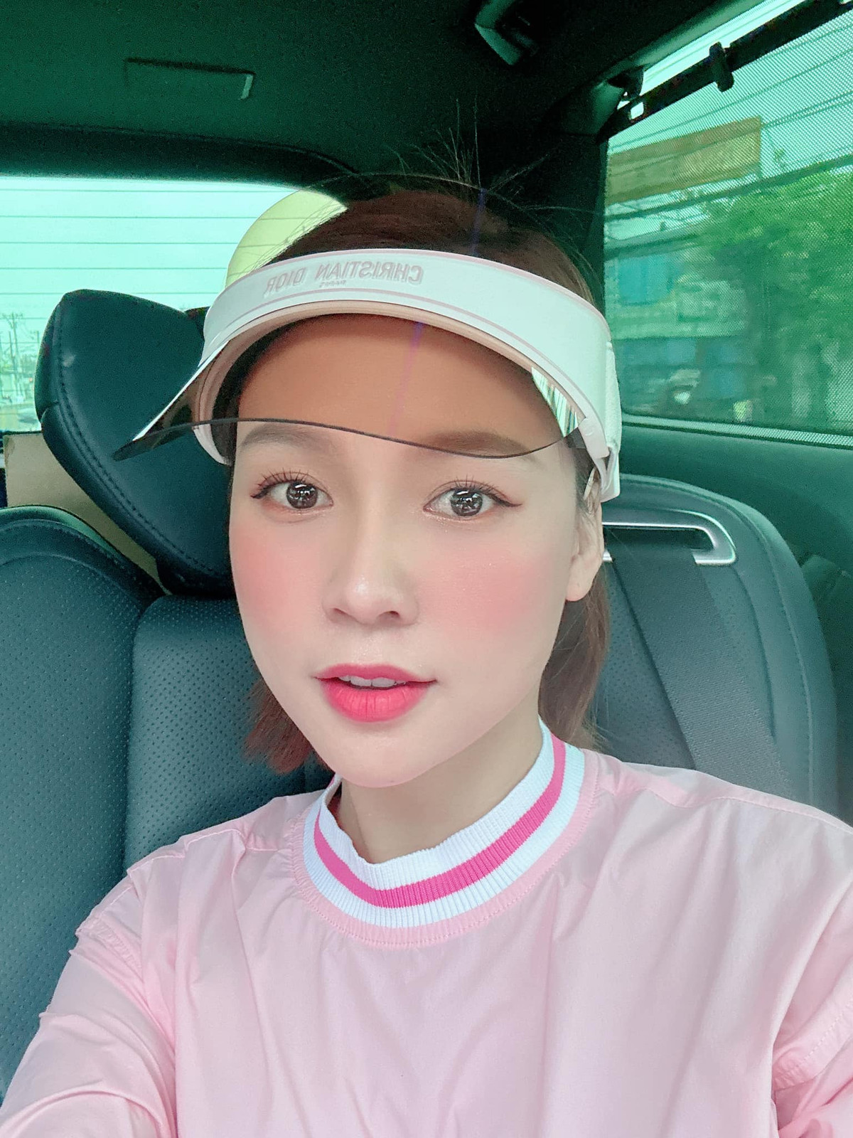 Chia sẻ về đám cưới sắp tới, Sam cho biết bản thân là người kín đáo nên không muốn nói nhiều về chuyện riêng tư.