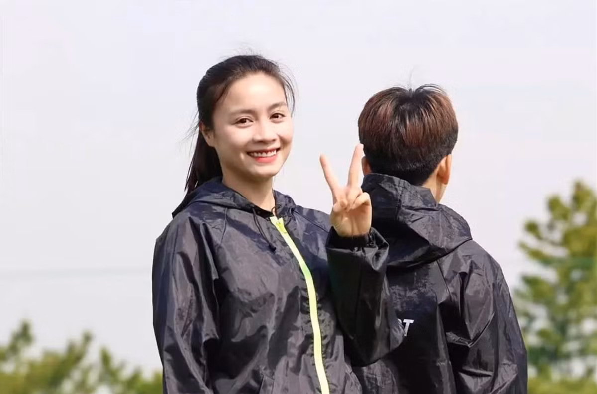 Hoàng Thị Loan là cái tên chất lượng ở hàng thủ đội tuyển bóng đá nữ Việt Nam. Cô gái sinh năm 1995 đang thi đấu ở vị trí hậu vệ cho câu lạc bộ Hà Nội và đội tuyển nữ quốc gia Việt Nam.