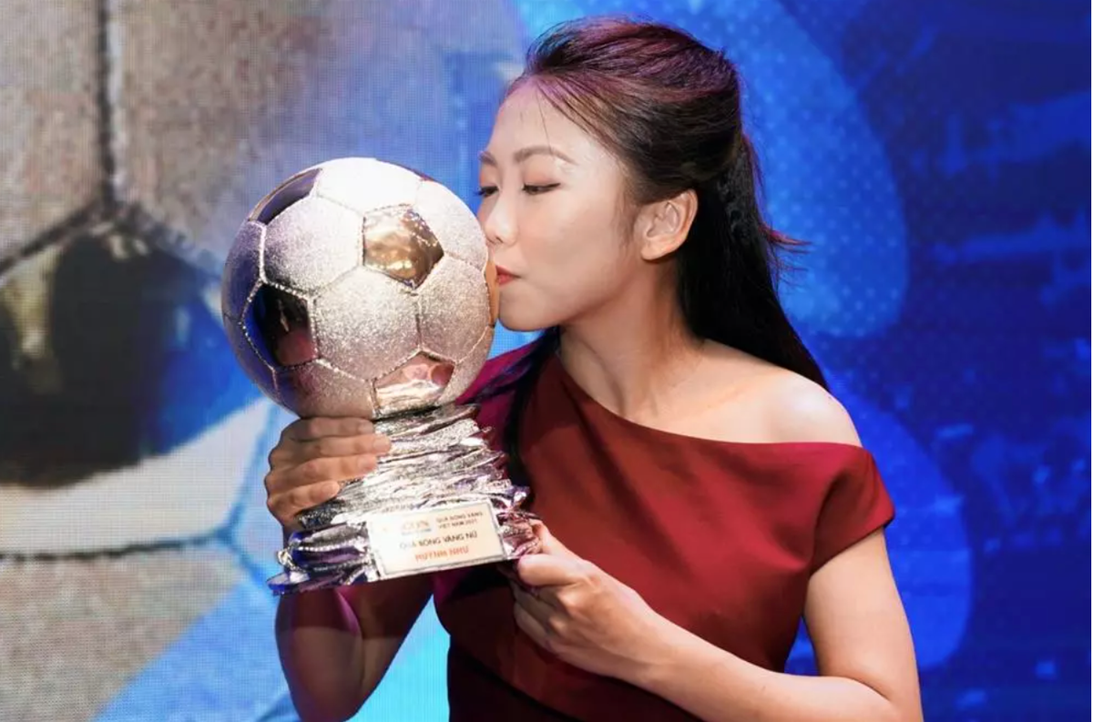 Vừa qua cô lọt top 10 gương mặt trẻ tiêu biểu của Việt Nam năm 2022.