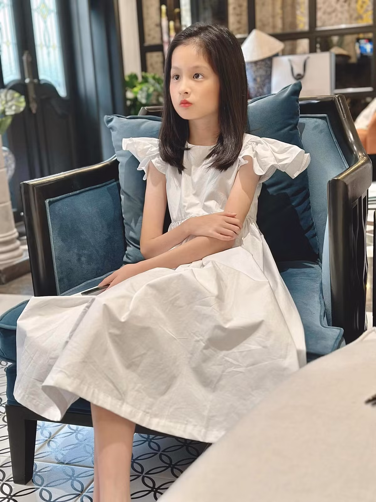 Hana mới đây vừa gây sự chú ý khi nuôi tóc dài để dành tặng những bệnh nhân ung thư.