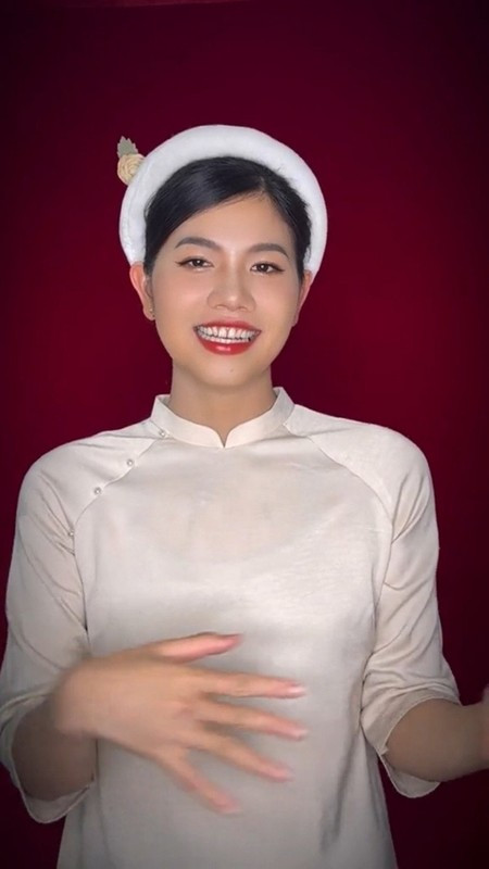 Các video được Ánh Viên đăng tải tập trung chia sẻ nội dung kiến thức bơi lội. Cô thu hút được sự chú ý từ cộng đồng mạng nhờ kiến thức chuyên sâu, cách chia sẻ gần gũi của mình. Ảnh: FBNV