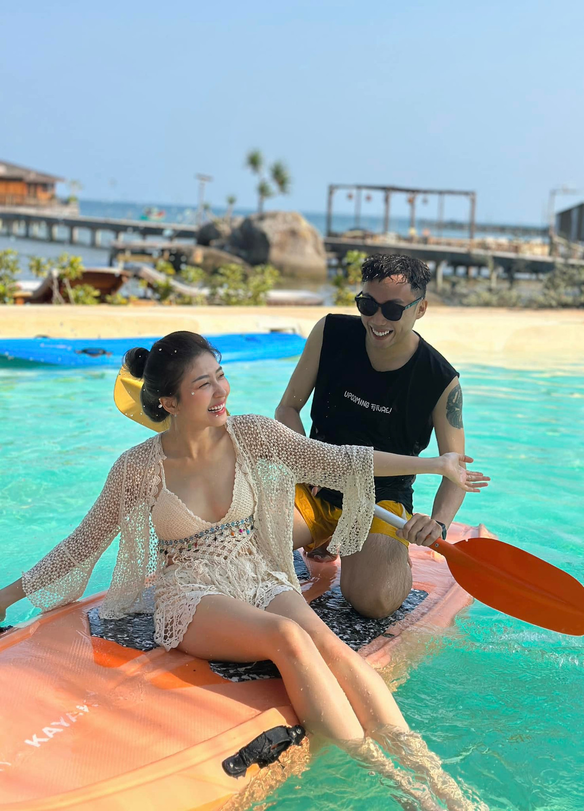 Những lần diện bikini của Kim Chi cũng vô cùng quyến rũ với 3 vòng nuột nà cùng la da trắng như trứng gà bóc.