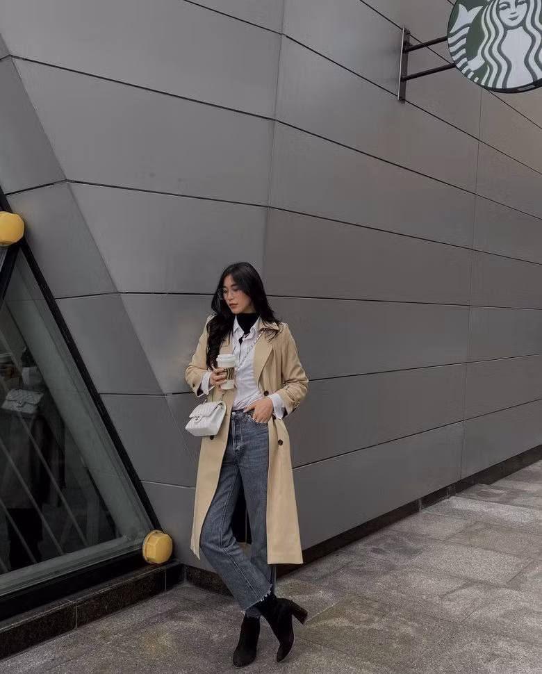 Nhờ thành tích lọt tốp 10 Hoa hậu Hoàn Vũ Việt Nam 2022, Đặng Thu Huyền đã được nhiều người biết đến hơn và những "show" cũng đến với cô nhiều hơn.