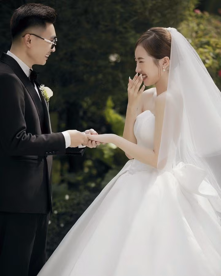 Vốn là TikToker đình đám trên mạng xã hội, Lê Thị Khánh Huyền còn được chú ý hơn sau kết hôn với thiếu gia Bụt.