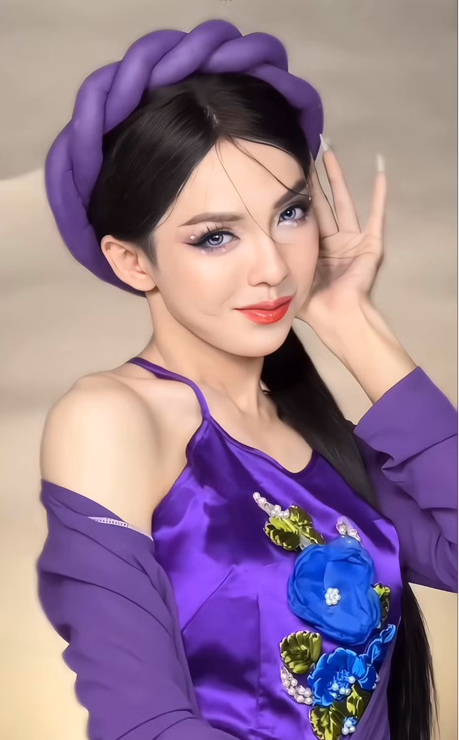 Sau làn sóng phản ứng phẫn nộ từ dân mạng, đặc biệt là bị hàng nghìn người huỷ follow trên kênh TikTok, Võ Thành Ý mới đây chính thức lên tiếng xin lỗi, giải thích rõ lý do khiến bản thân có những phát ngôn không phù hợp.