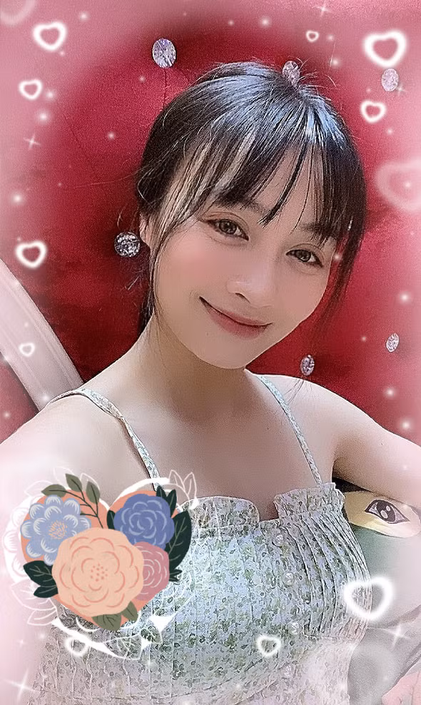 Hoàng Thị Loan có 3 lần giành chức vô địch U19 quốc gia cùng với đội tuyển trẻ của Hà Nội.