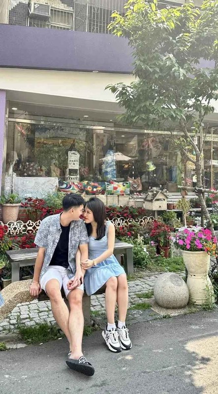 Hồi đầu năm, Bạch Lan Phương không ngần ngại công khai trên trang cá nhân về việc chỉnh sửa nhan sắc.