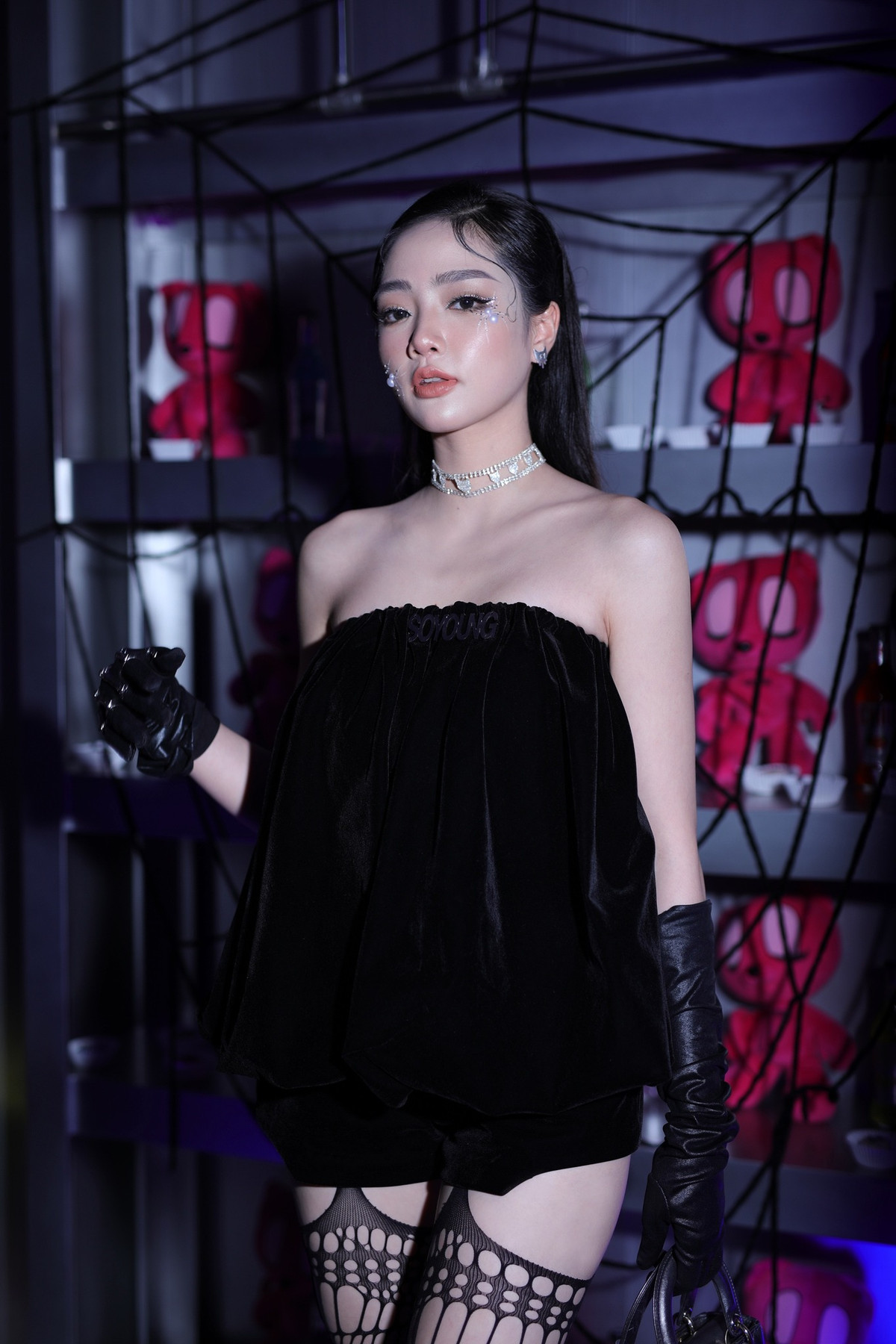 Nhiều người cũng công nhận cô là “hot girl ảnh thẻ” bởi vẻ đẹp không góc chết mà cô nàng sở hữu.