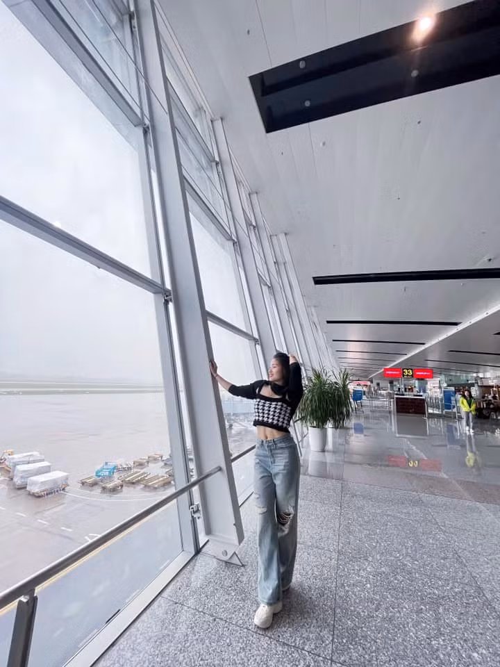 Những tưởng sự nghiệp thi đấu thể thao của Linh Na dừng lại, nhưng bằng ý chí, nghị lực, cô gái quê Hòa Bình đã vượt khó và giành được HCV ở hai kì SEA Games 31 và SEA Games 32. Ảnh: FBNV