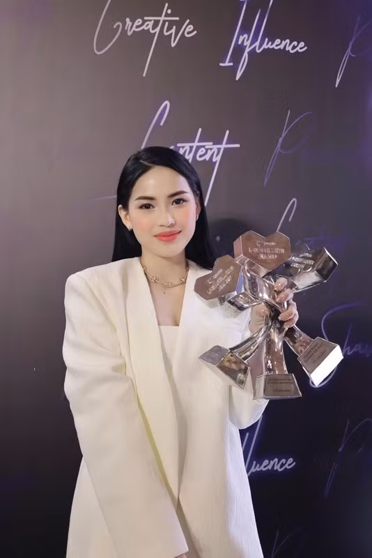 Cụ thể, người mua chỉ có thể hưởng mức giá này nếu mua theo combo dầu gội + dầu xả + kem đánh răng của cùng công ty dược mỹ phẩm này.