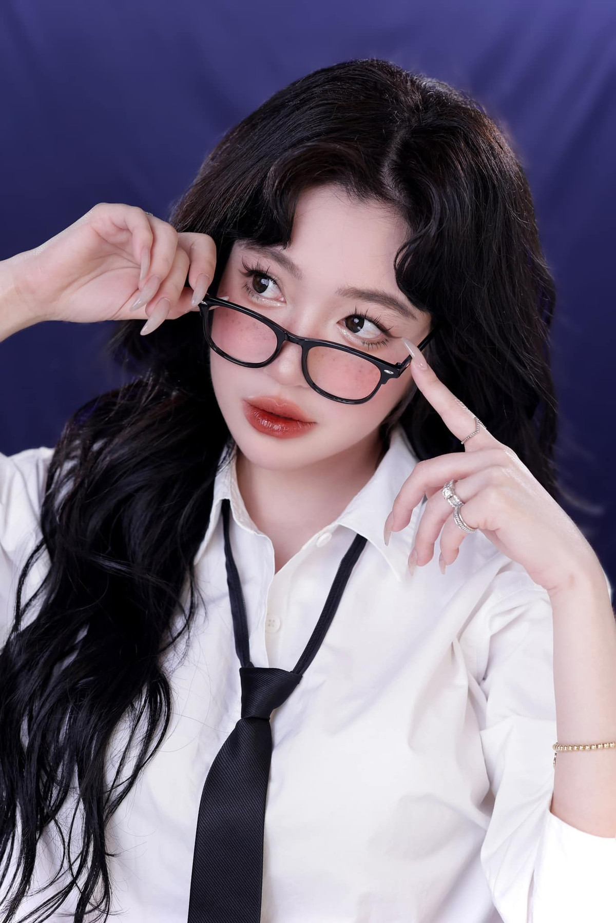 Năm 2011, Elly Trần kết hôn với một doanh nhân nước ngoài và có hai con lai xinh đẹp.