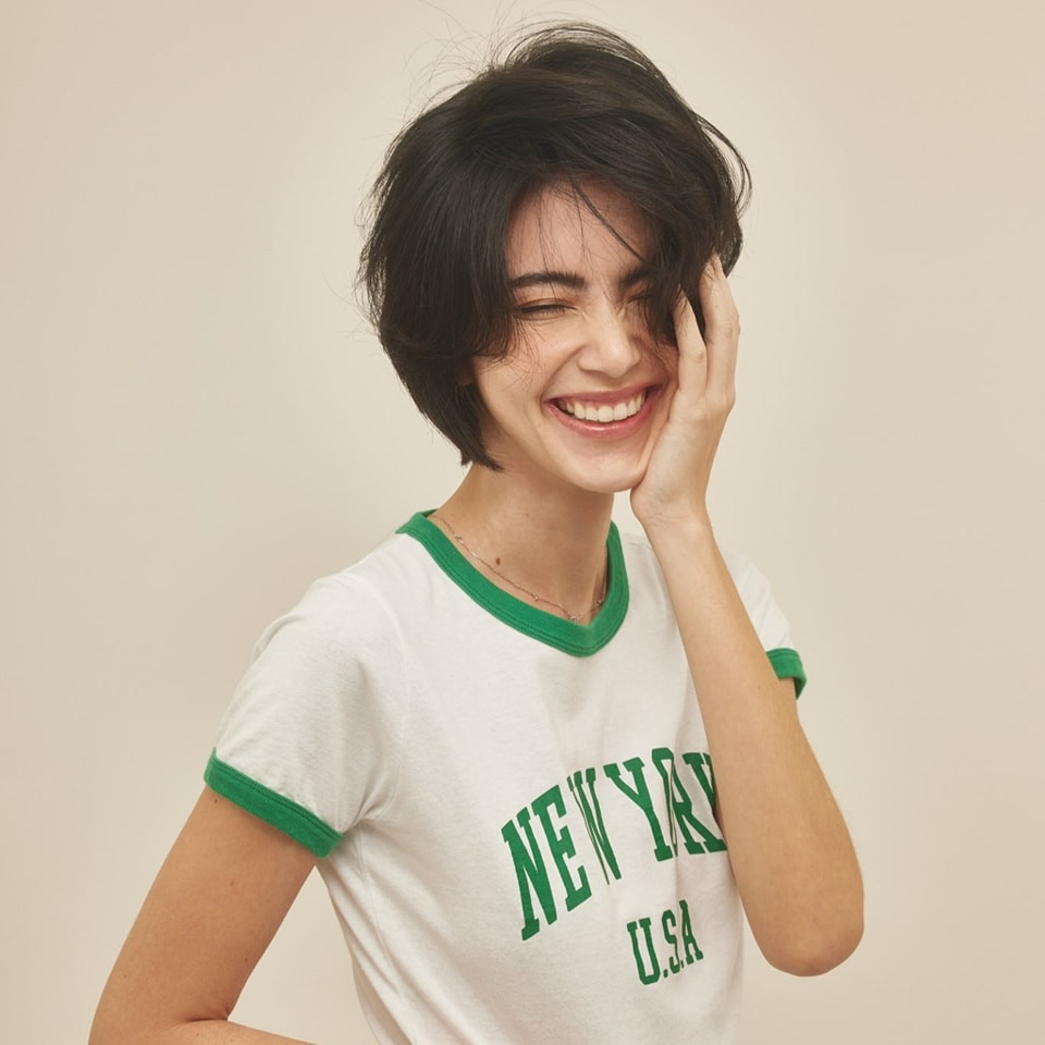 Bất chấp những lời chỉ trích về thân hình thiếu sức sống, Mai Davika thường xuyên đăng những bộ ảnh cô khoe body lên trang Instagram có hơn 17,5 triệu người theo dõi của mình. Ảnh: IGNV