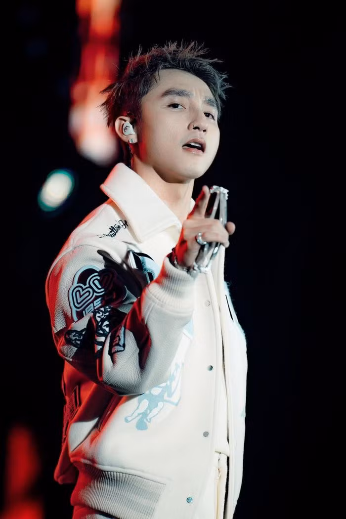 Lum xum Khoa Pug - Son Tung M-TP, hieu lam hay co y khoe cua?-Hinh-2