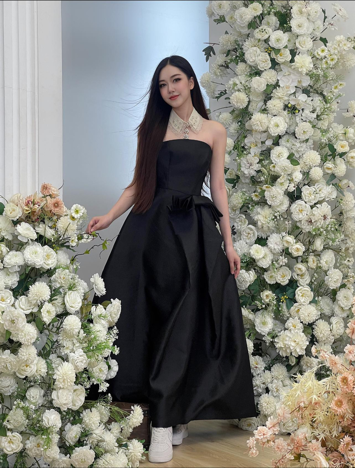 Theo tiết lộ, Thoại Nghi sở hữu số dư tài khoản được tích cóp từ khi bắt đầu đi diễn lên đến vài tỷ đồng.