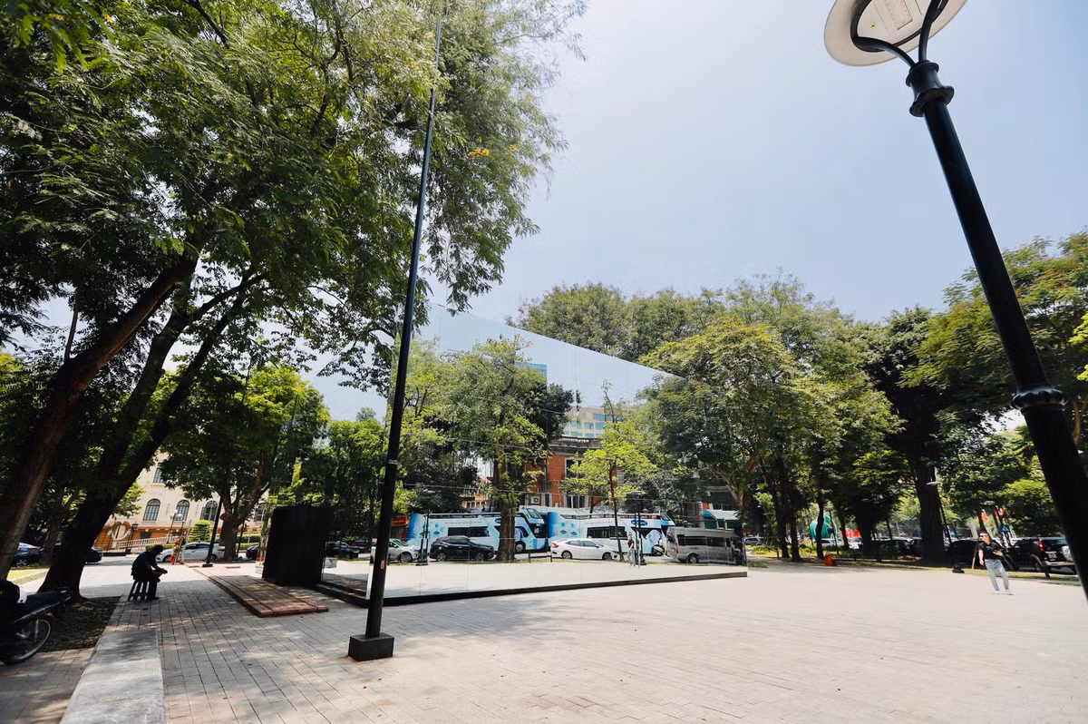 Nha guong khong lo o Ha Noi gay hieu ky cho nhieu nguoi