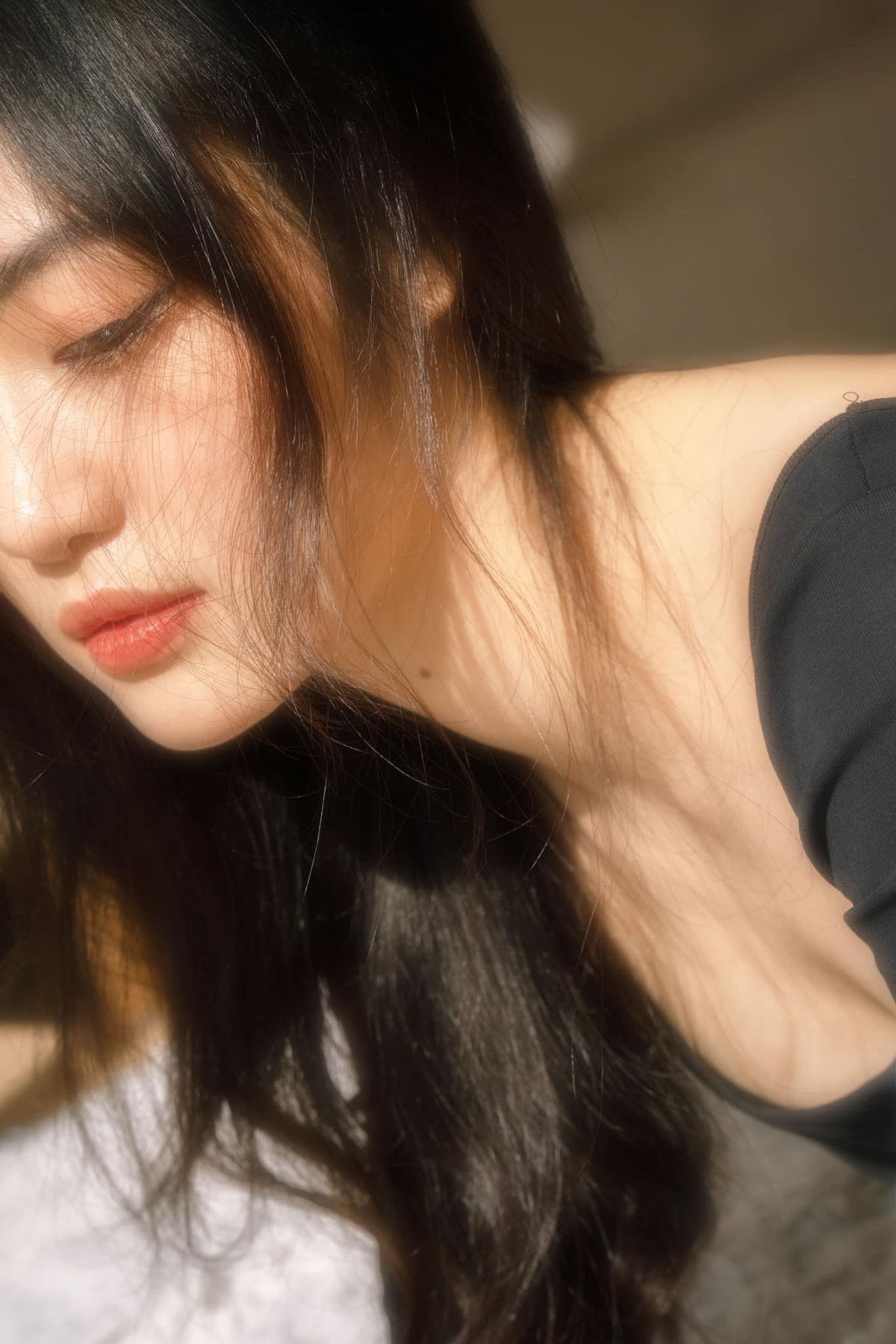 Việt Hương từng bị chấn thương lật cổ chân năm 2018 nhưng điều này không khiến cô nản chí, Việt Hương mong mau hồi phục để tiếp tục thi đấu.