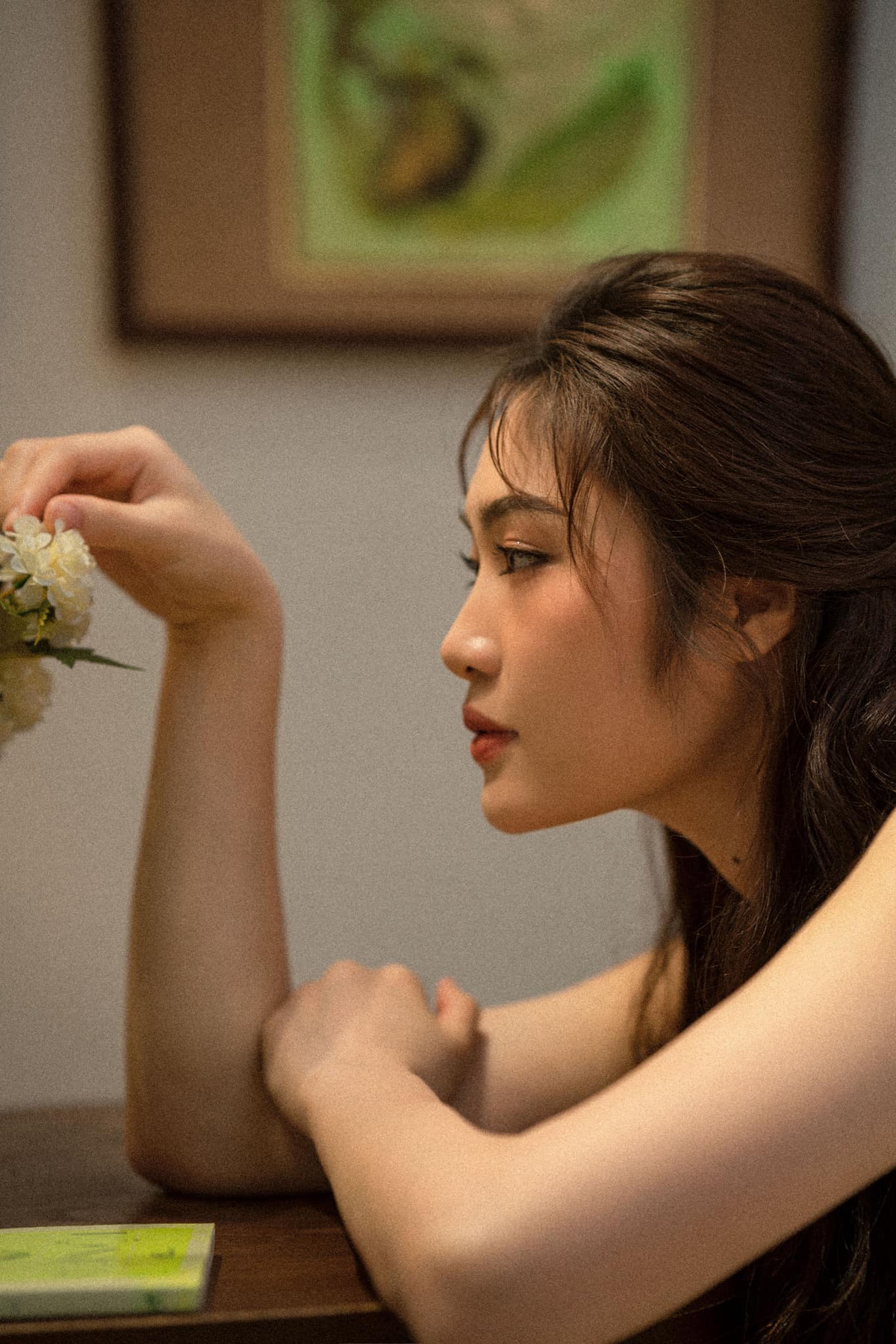 Hot girl bóng chuyền quê Phú Thọ có chiều cao 1,78 m, gương mặt ưa nhìn cùng thân hình chuẩn như người mẫu.