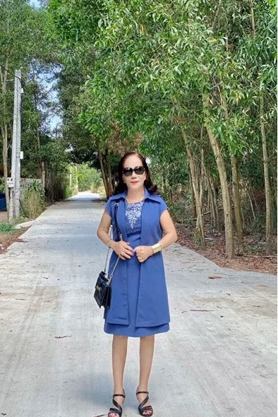 Từ khi nổi tiếng bất chợt trên mạng xã hội, cuộc sống của cặp đôi này đã bị đảo lộn bởi nhiều ồn ào không đáng có.