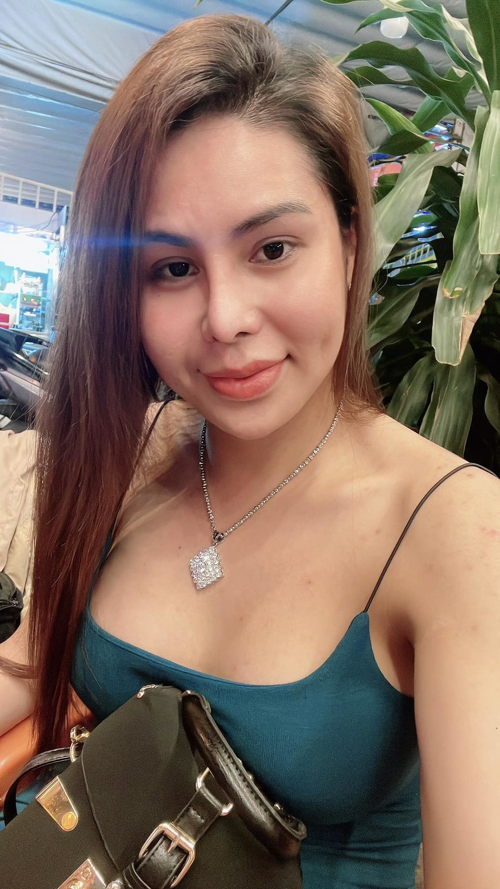 Hiện tại, Cát Thy đang chuyên tâm biểu diễn để thỏa niềm đam mê cũng như kiếm tiền. Trên kênh YouTube của mình, cô thường xuyên chia sẻ những hình ảnh thường ngày cũng như khi đi chạy show. Ngoài ra, bóng hồng lô tô này cũng tích cực đi review ẩm thực để chia sẻ những quán ăn ngon đến với mọi người.