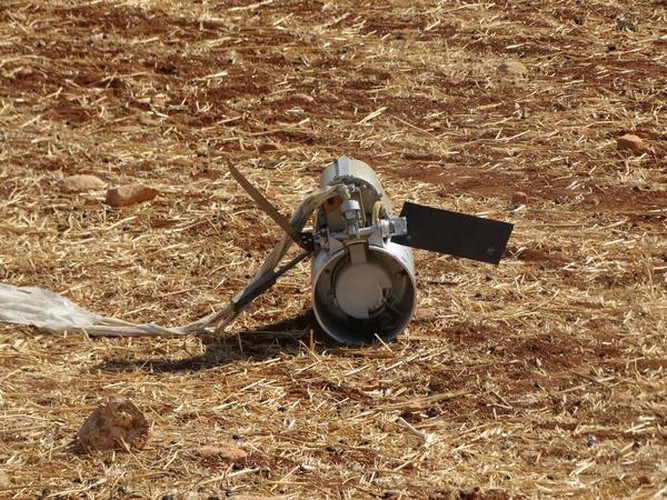 Quận Jisr Al-Shughour thuộc Idlbi hiện nằm dưới sự kiểm soát của nhóm phiến quân Hay’at Tahrir Al-Sham và Đảng Hồi giáo Turkestan cũng như các nhóm phiến quân thân Thổ Nhĩ Kỳ.