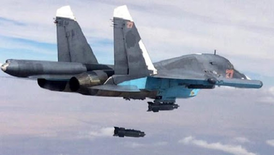 Khi thực hiện đòn không kích này, Su-34 đang bay ở độ cao khoảng 6km.