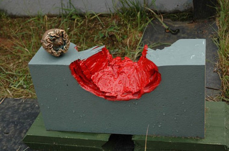 Hình ảnh về sức công phá xuyên giáp đáng sợ từ loại bom mà Nga vừa sử dụng tại Syria.