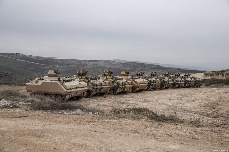 Hôm 11/2, Step News Agency cho biết, Bộ chỉ huy quân đội Thổ Nhĩ Kỳ đã gửi cho các chỉ huy lực lượng phiến quân thân hữu kế hoạch chuẩn bị bắt đầu một chiến dịch quân sự quy mô lớn.