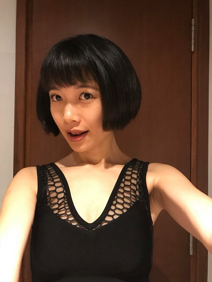 Phát ngôn "không đẻ là tốt nhất" của Trà My vấp phải sự phản ứng của Thân Thúy Hà. Cả hai có cuộc khẩu chiến "bất phân thắng bại" trên mạng xã hội.