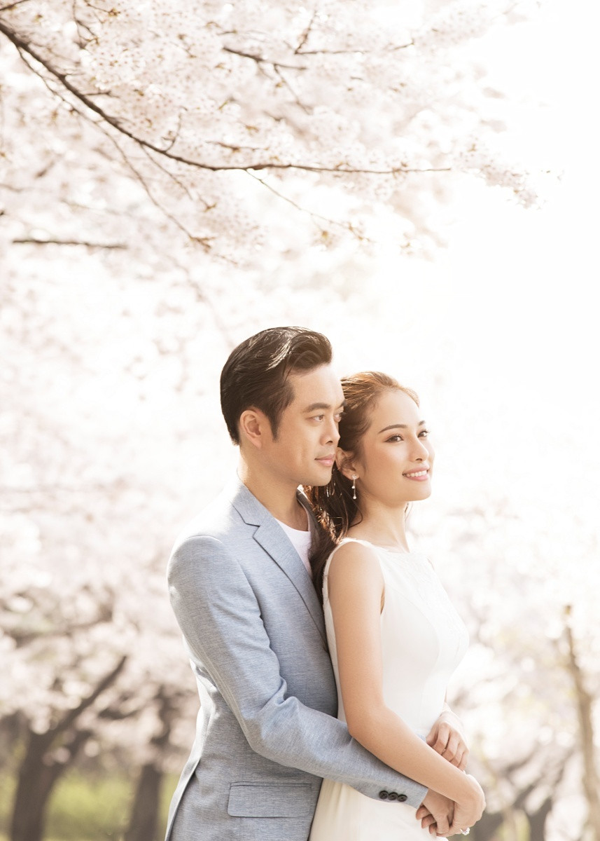 Nhạc sĩ 39 tuổi từng chia sẻ, ngay từ thời điểm mới yêu anh đã nhận ra Sara Lưu là người con gái anh muốn ở bên suốt cuộc đời.