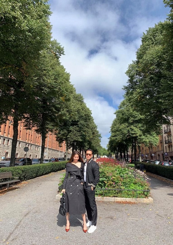 Kim Ly dang anh tay trong tay ngot ngao, Ho Ngoc Ha binh luan soc