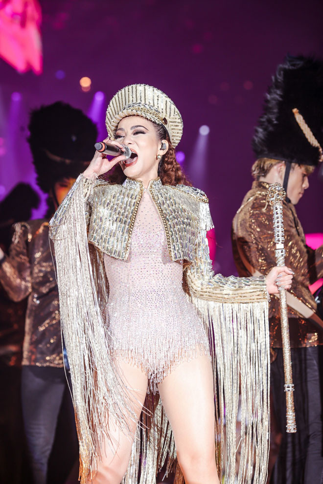 Sau showcase, ca sĩ Thu Minh cho biết, cô sẽ tiếp tục thực hiện nhiều sản phẩm mới và sẽ đồng hành cùng những ai mong muốn thể hiện cá tính bản thân, sống thật và làm chủ cuộc đời mình.