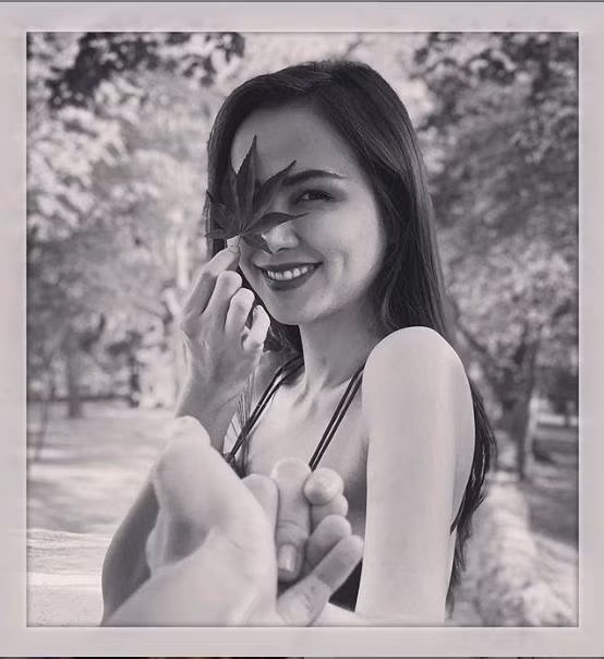 Diem Huong khoe anh nam tay “trai la” giua tin ly hon