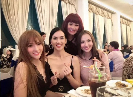 Diem Huong khoe anh nam tay “trai la” giua tin ly hon-Hinh-2