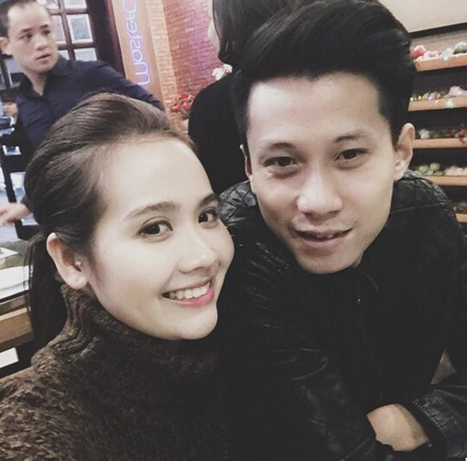 Mới đây, Huyền Lizzie cho biết cô và chồng cũ là Lynh Hoàng đã chia tay sau 5 năm kết hôn. Cả 2 hoàn tất thủ tục ly hôn vài tháng trước nhưng ly thân cách đây gần 2 năm.