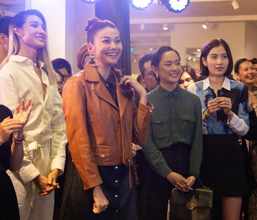 Thanh Hằng rạng rỡ tại sự kiện.